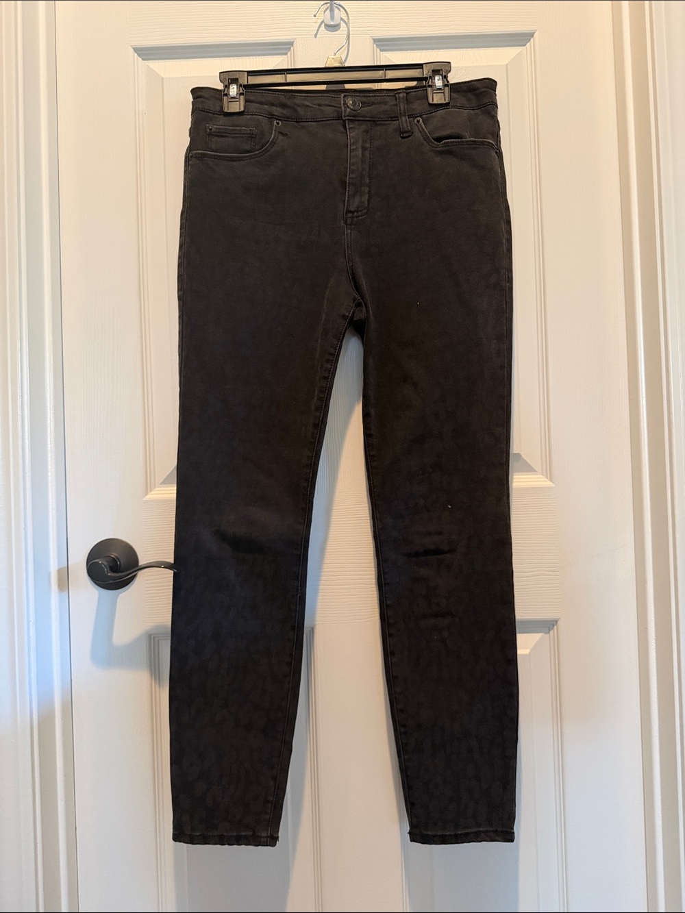 Women's Black Slim Jeans with Leopard print